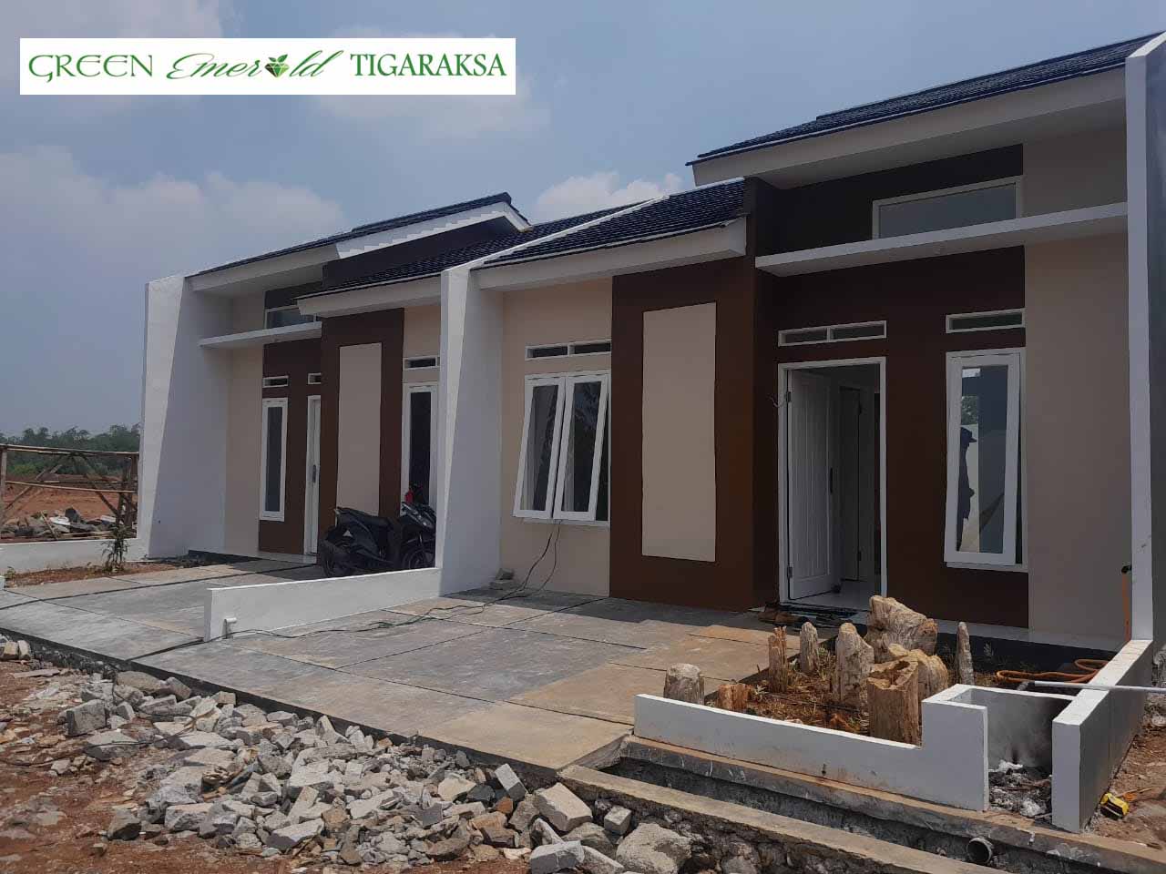 green emerald tigaraksa background top